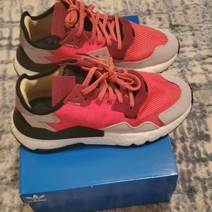 Sneakers (Nite Jogger)